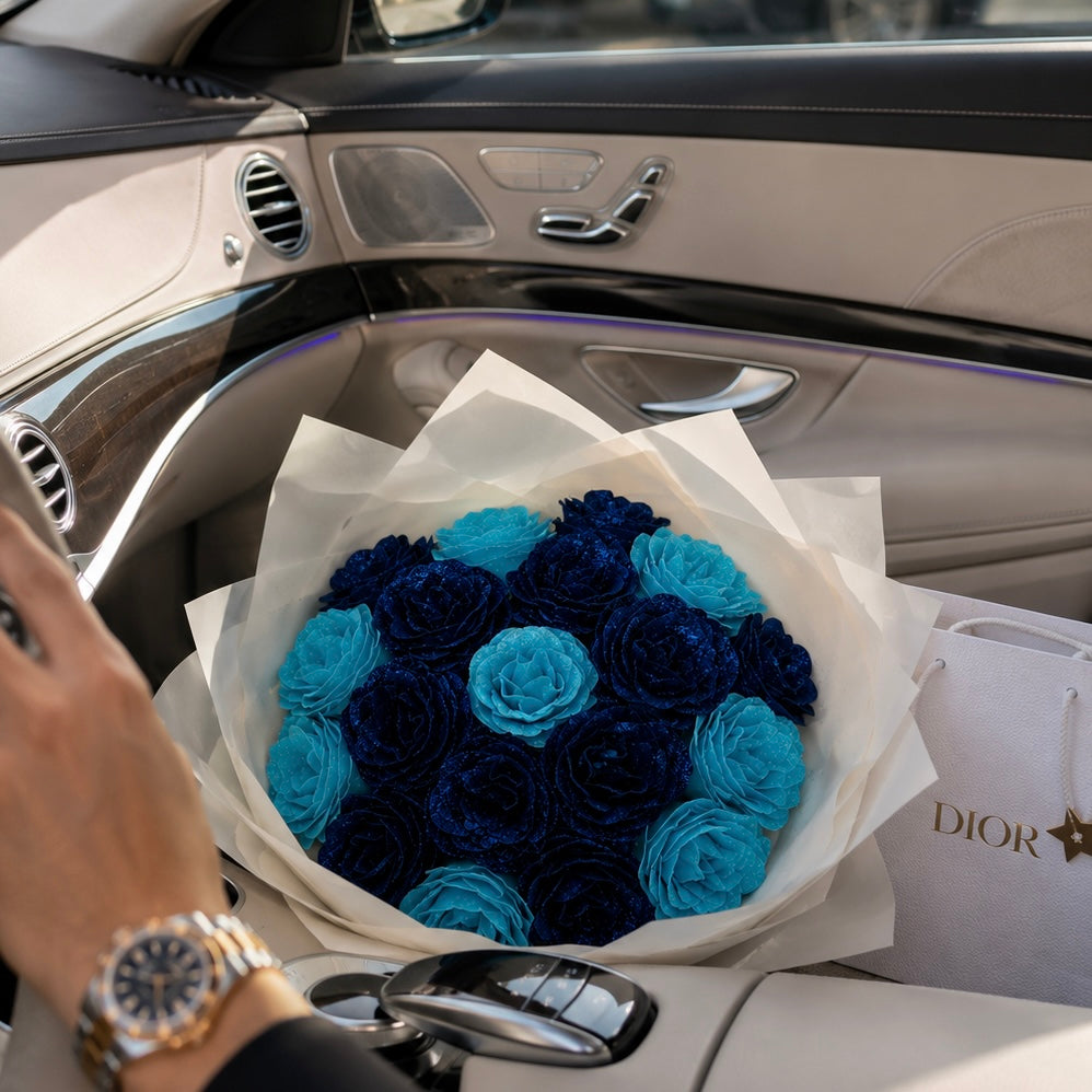 Buchet Blue Ocean – Trandafiri Imperiali Albastru Regal & Turcoaz